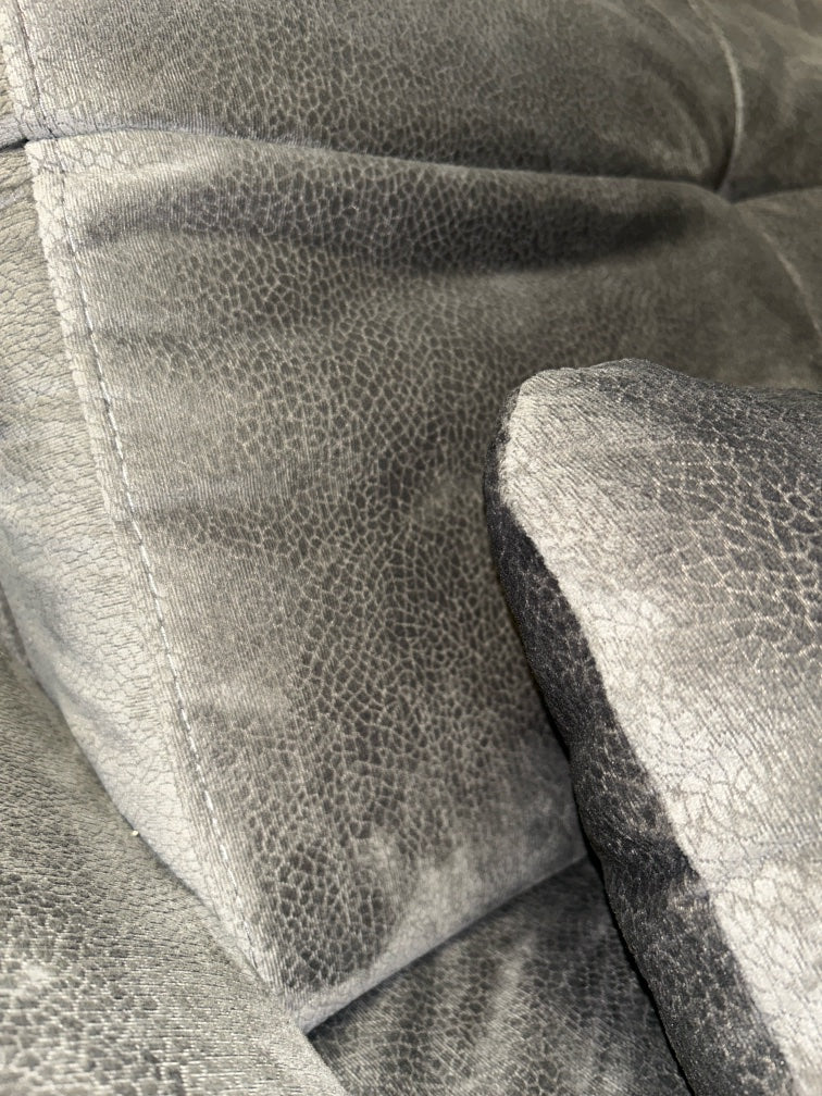 Luxus 3-Sitzer – Boxspring-Komfort im Edel-Design