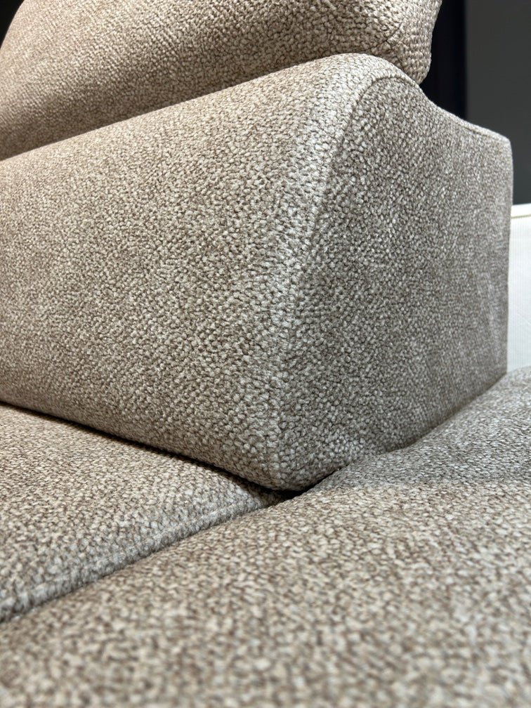 Geräumige Polsterecke mit Bett und Bettkasten - Couch für Dich