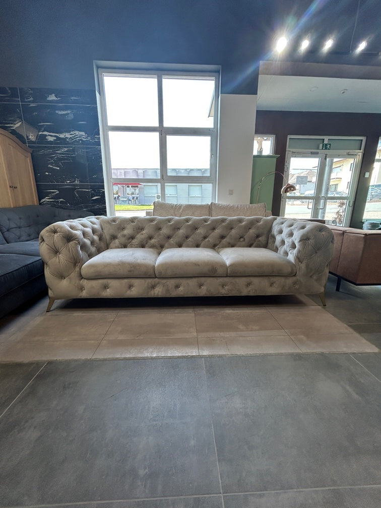 Chesterfield Sofa