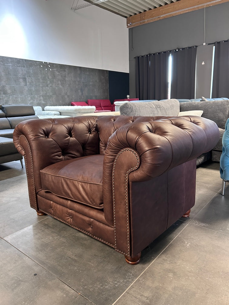 Chesterfield Sessel – Klassisch, rustikal & massiv