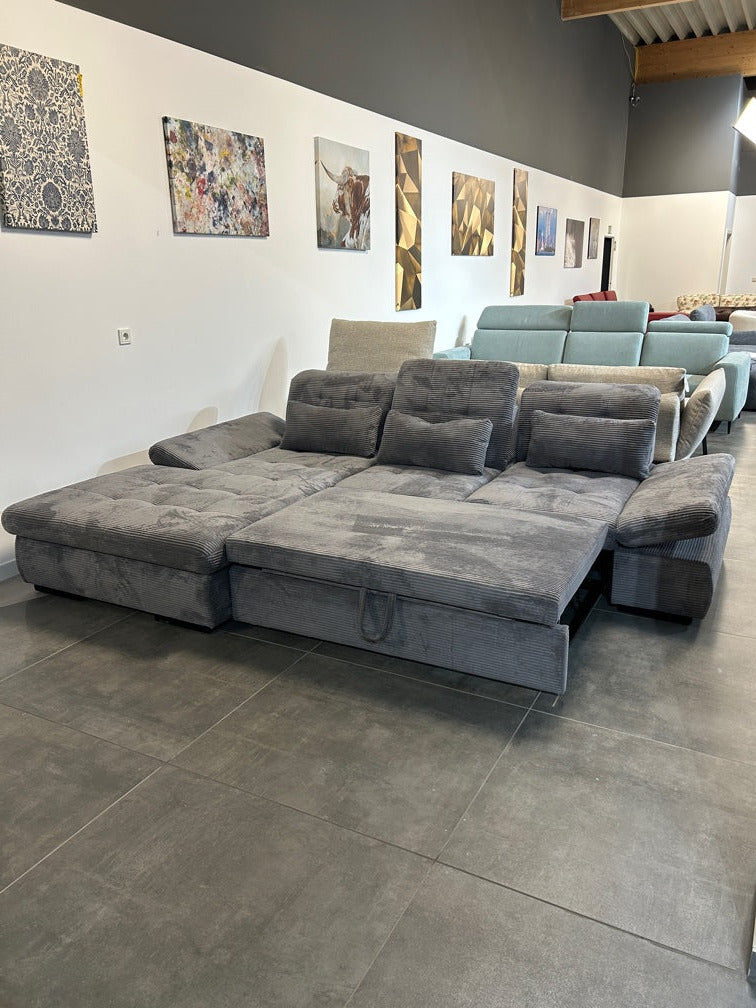 Polsterecke mit Bett und Rückenverstellung