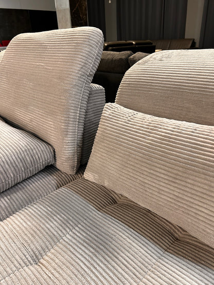 Polsterecke mit Bettfunktion und Bettkasten