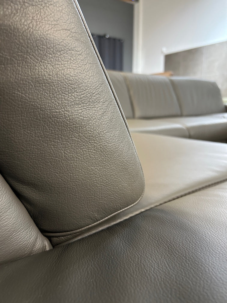 Wohnlandschaft aus Echtleder