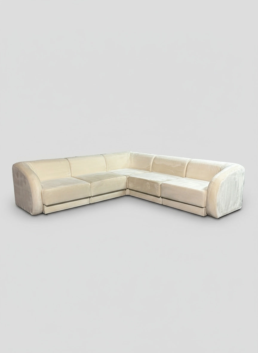 Polsterecke von Micadoni – Design pur & maximaler Komfort!