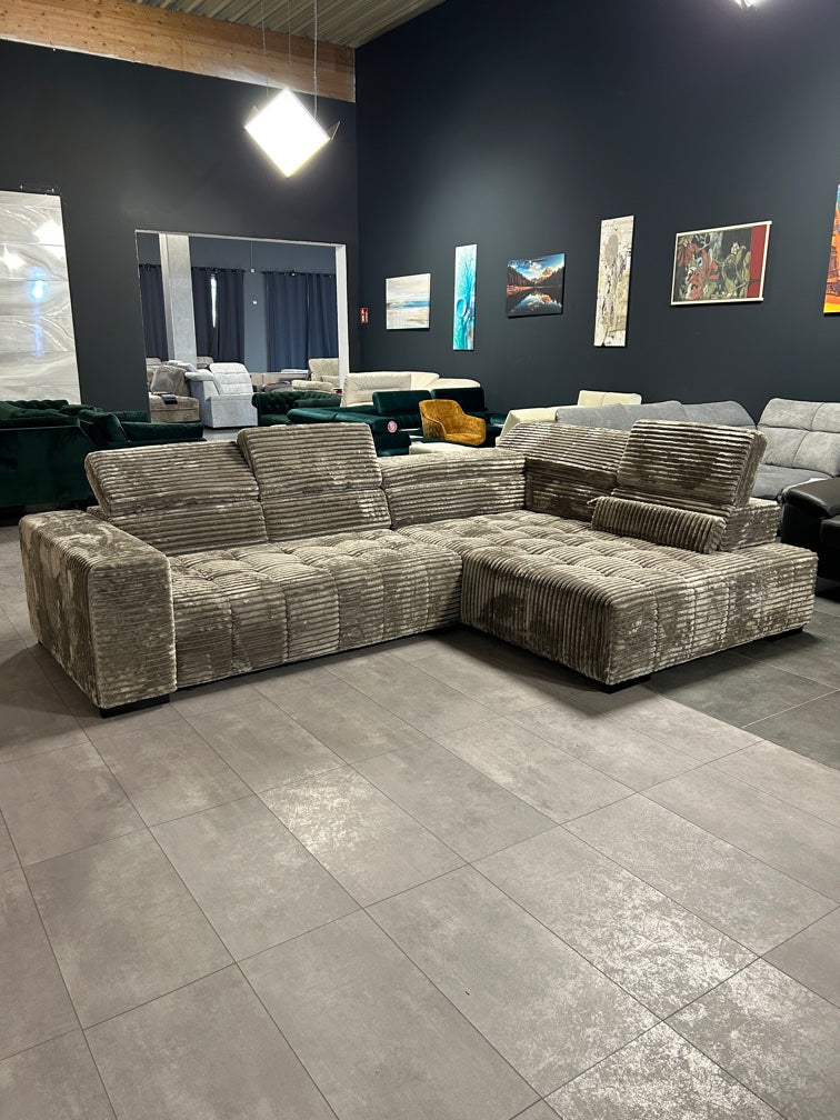 XXXL Polsterecke mit Bett in XXL Cord