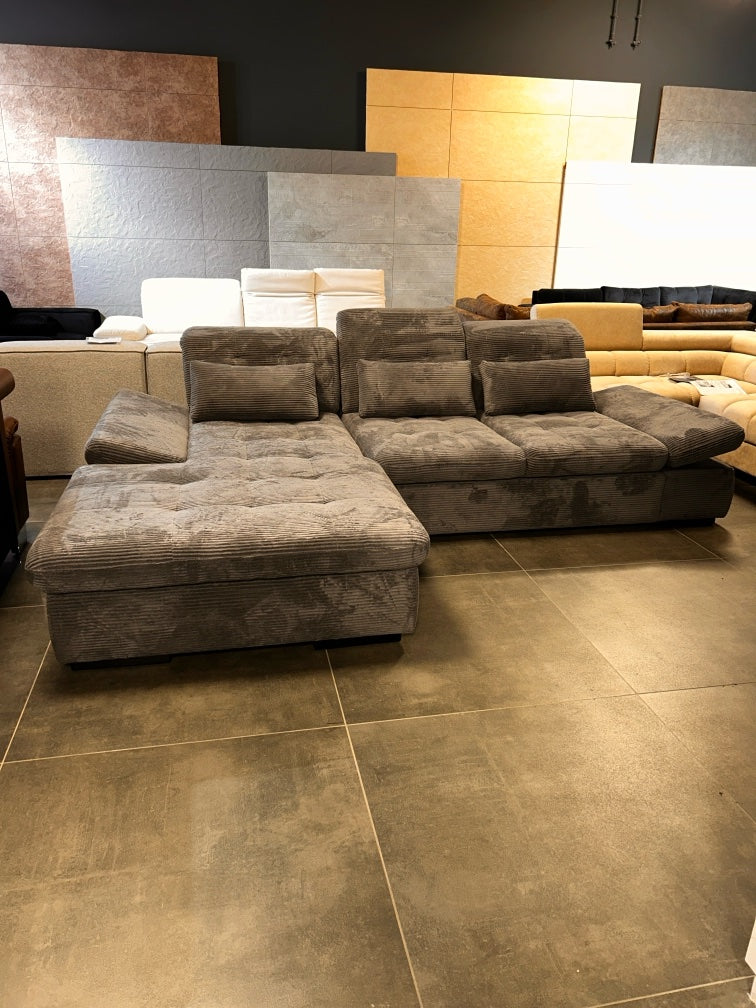 Polsterecke mit Bett und Rückenverstellung