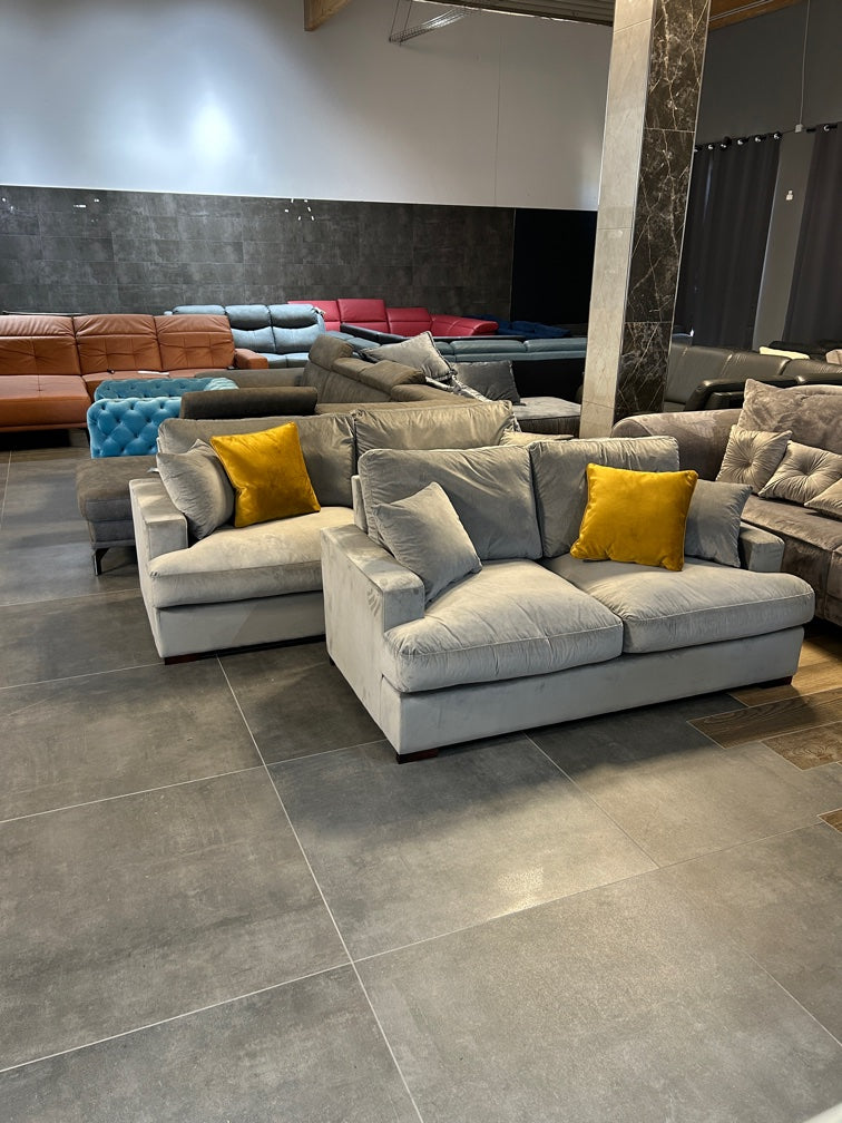 3+2 Sitzer in edlem Grau