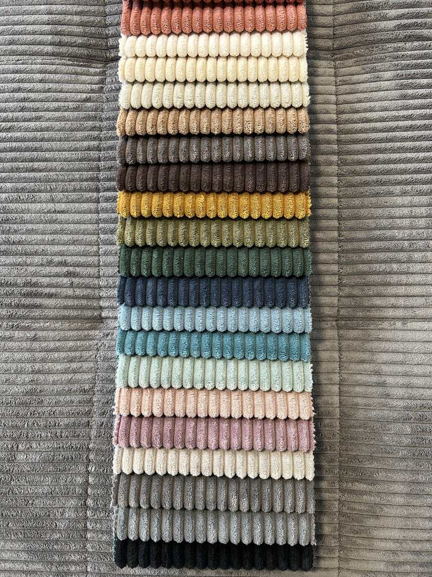 Polsterecke mit Bett und Rückenverstellung