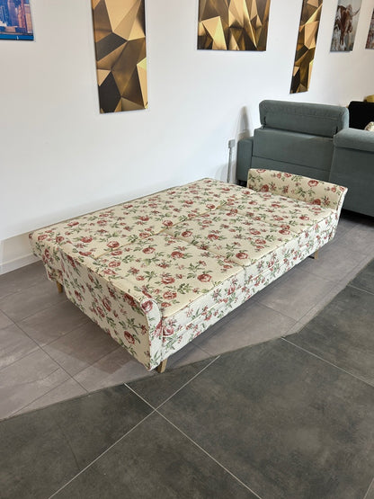 Schlafsofa im Landhausstil – Romantik