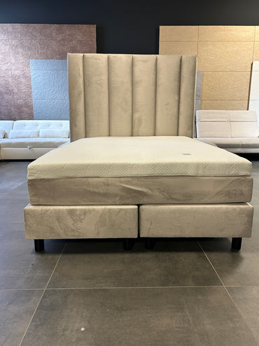 Luxus Boxspringbett 140 x 200 cm – Härtegrad H4
