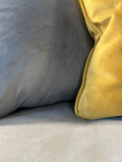 3+2 Sitzer in edlem Grau