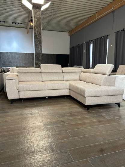 Geräumige Polsterecke mit Bett und Bettkasten