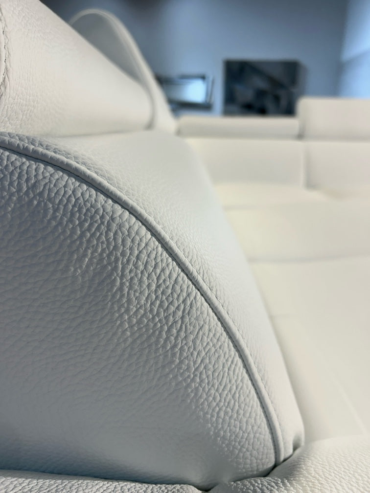 Polsterecke von MONDO – Echtleder mit Sitzauszug