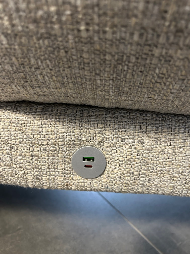 Polsterecke-Modernes Design trifft Tech-Komfort