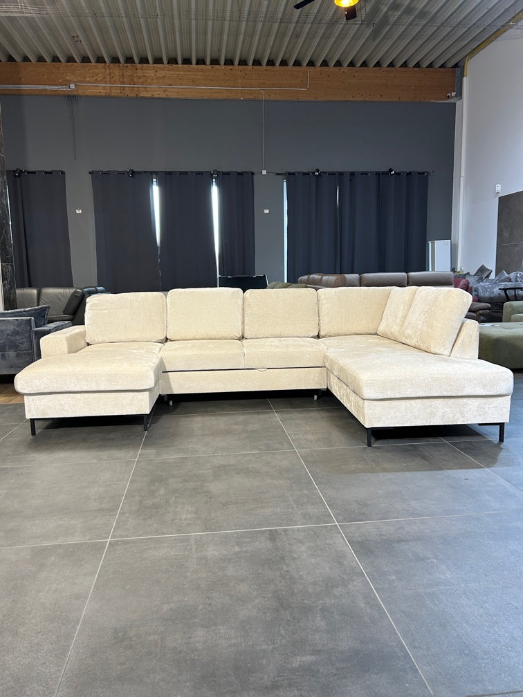 Wohnlandschaft im Nordic Design mit Bett und Stauraum