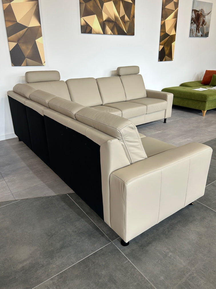 Polinova Echtleder-Polsterecke – Symmetrischer Luxus in Torro Pearl