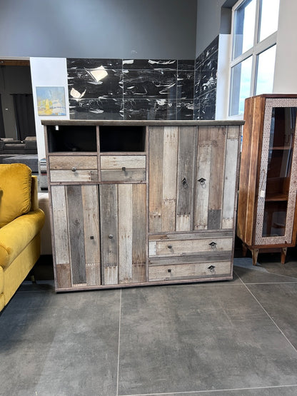 Vintage Schuhschrank – Rustikaler Driftwood-Style