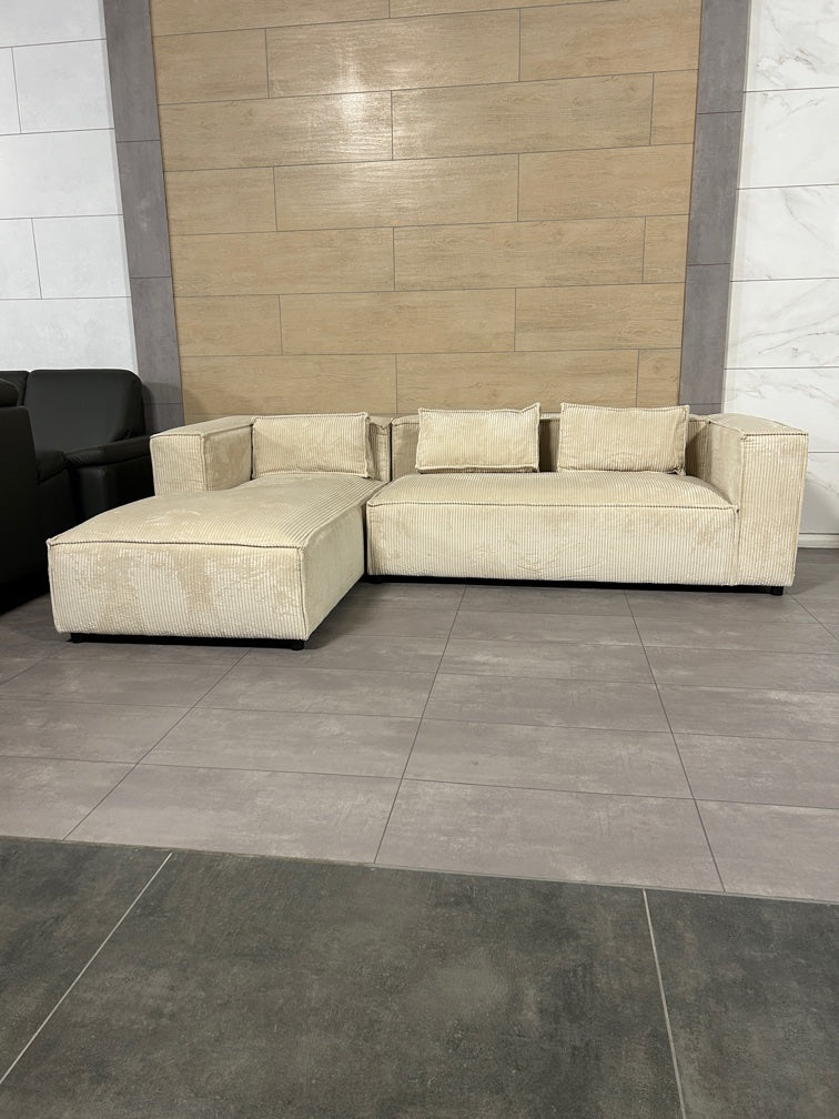 Polsterecke im Loft Design – Lässiger Look & Höchster Komfort