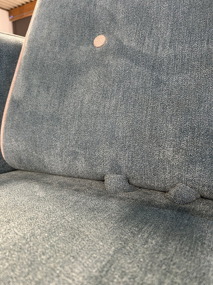 Kompaktes Schlafsofa