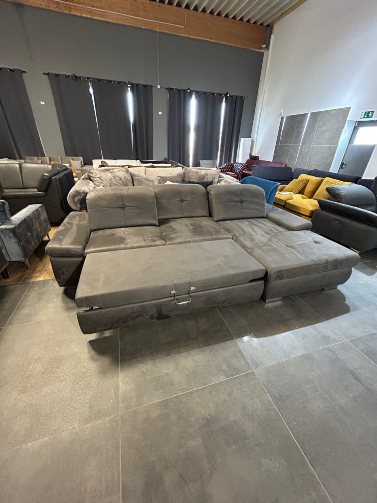 Polsterecke mit Bett