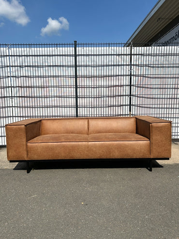 Sofa-Industrial-Design
