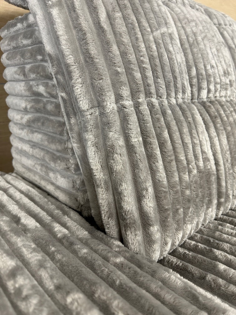 Wohnlandschaft mit Bett & Bettkasten