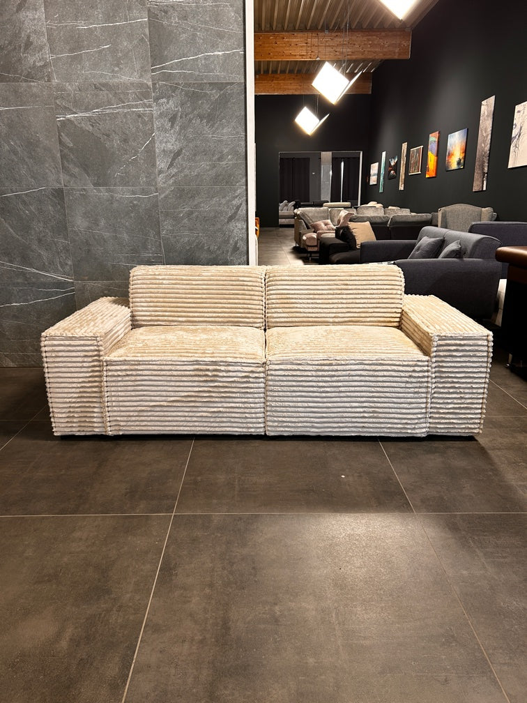 Designer Sofa – XXL Cord | Modern & gemütlich