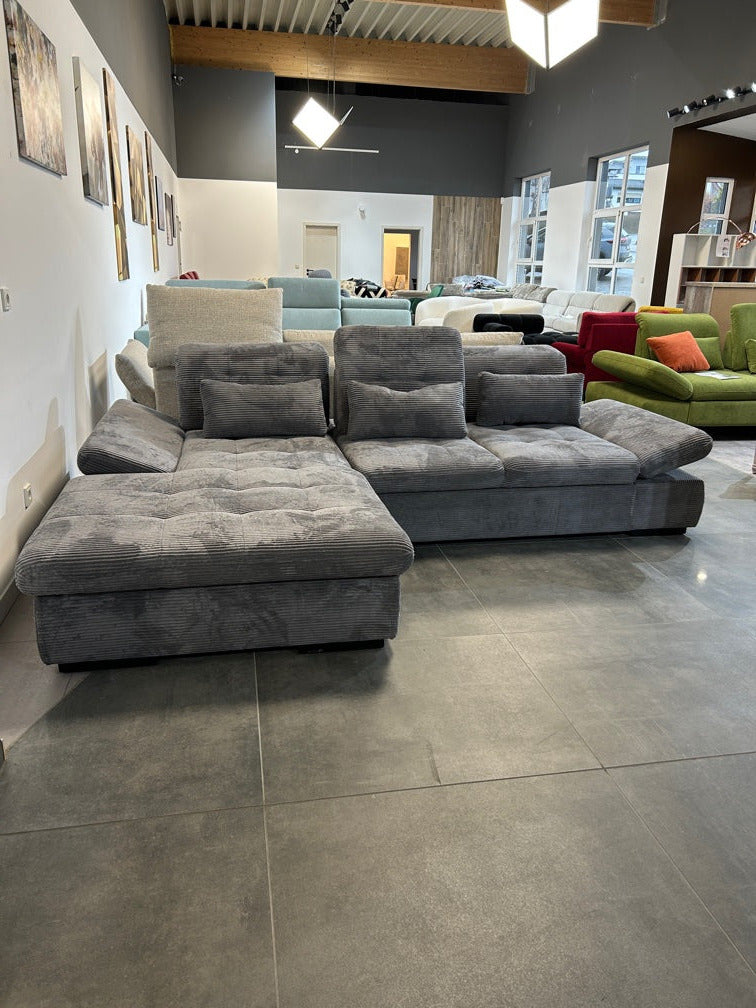 Polsterecke mit Bett und Rückenverstellung