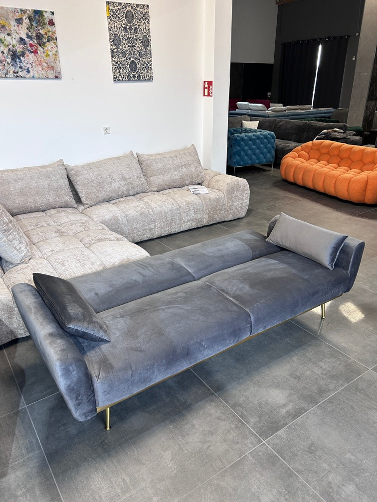 Schlafsofa – Funktionalität trifft Luxus-Samt