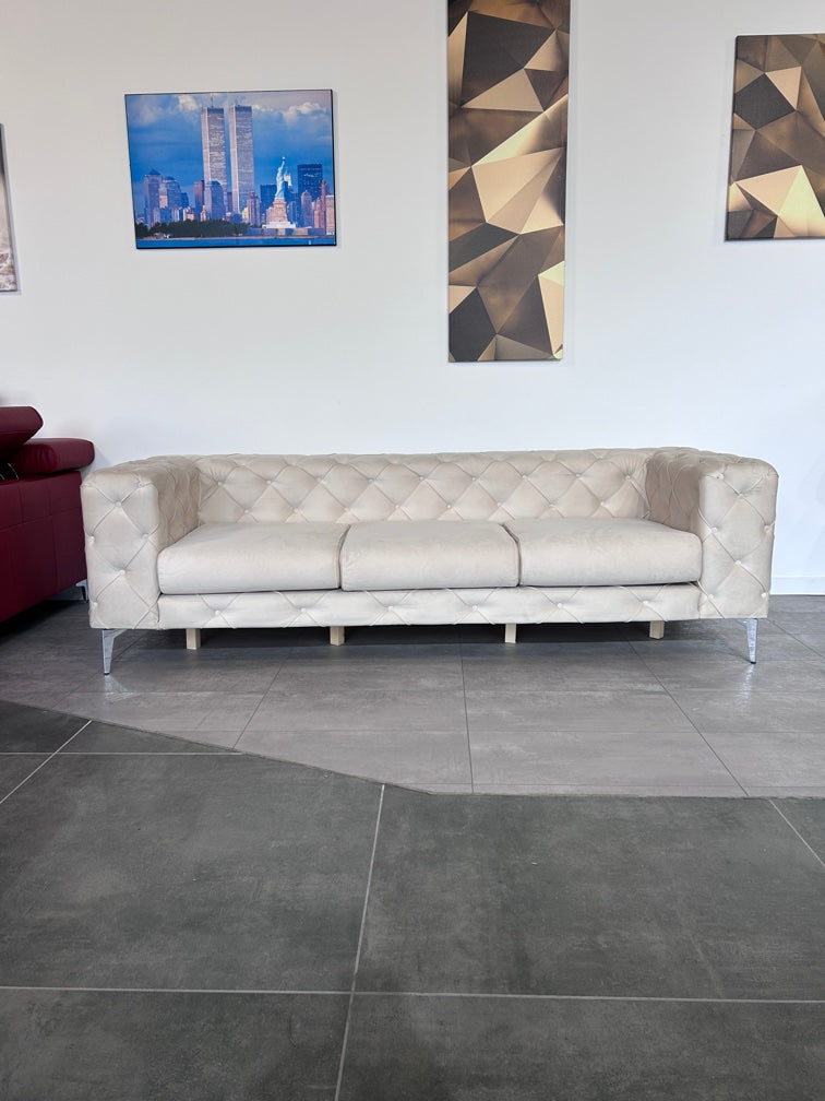 Chesterfield Sofa – Zeitlose Eleganz in Samt