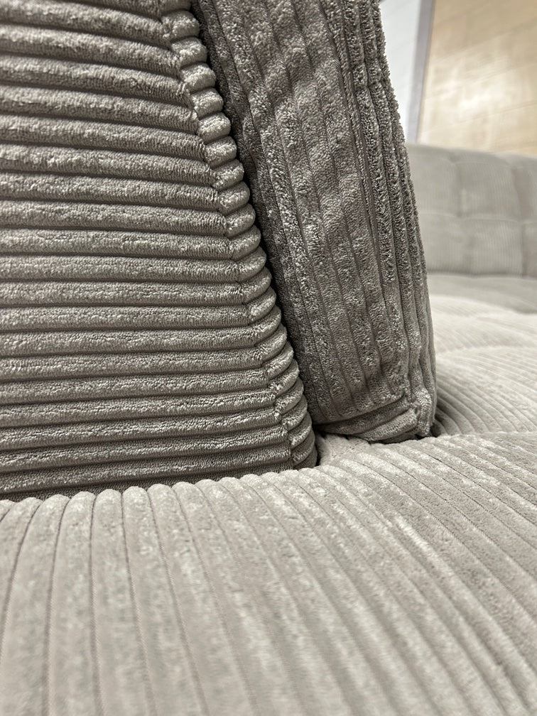 Polsterecke mit Bett – Gemütlich & Funktional