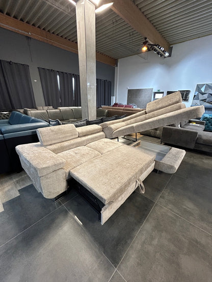 Ecksofa mit Bett und Bettkasen