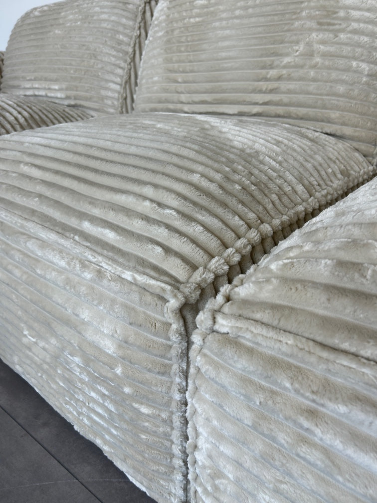 Chilloase Modulsofa – Extrem bequemer Luxus im XXL-Cord Design