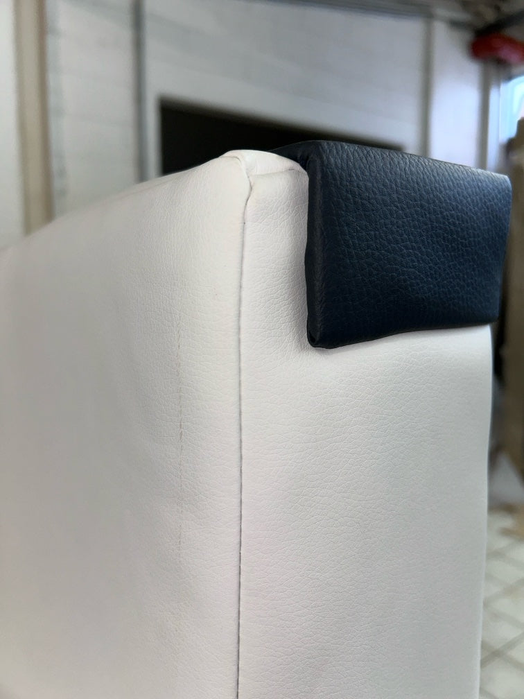 Boxspringbett 180 x 200 cm mit Bettkasten, Lederlook