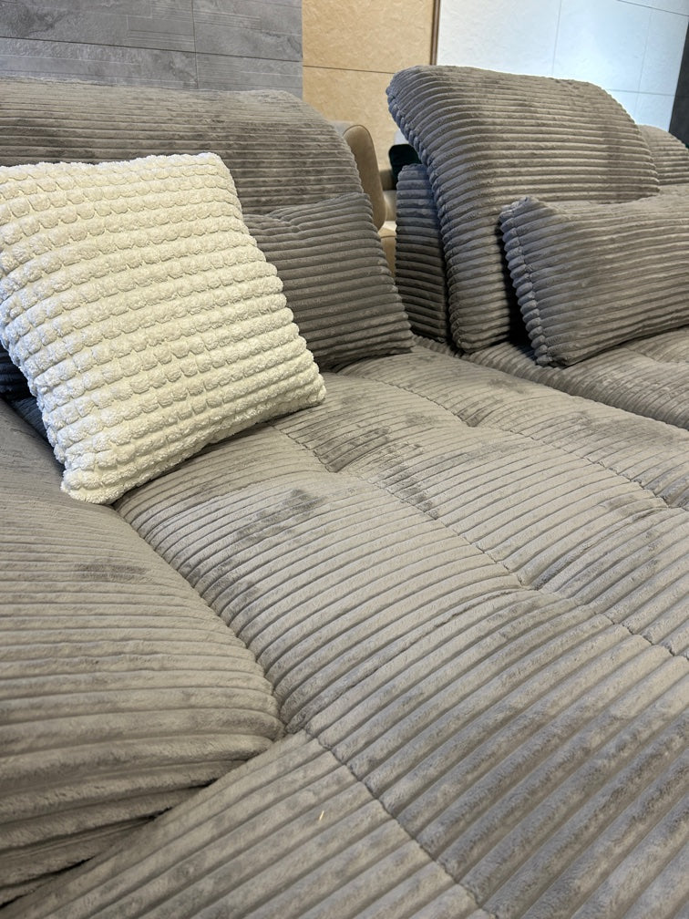 Premium Polsterecke – Hochwertiges Design in Cord