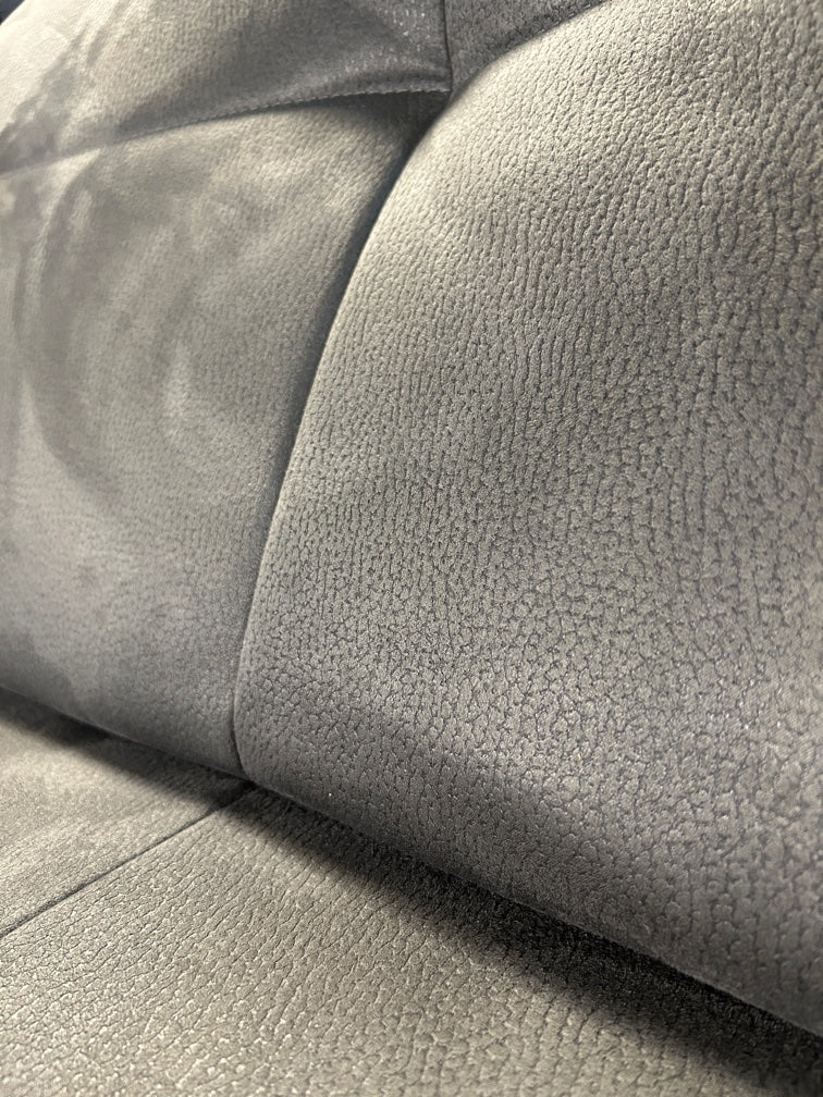 Polsterecke mit Bett