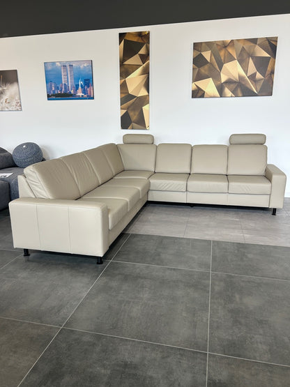 Polinova Echtleder-Polsterecke – Symmetrischer Luxus in Torro Pearl